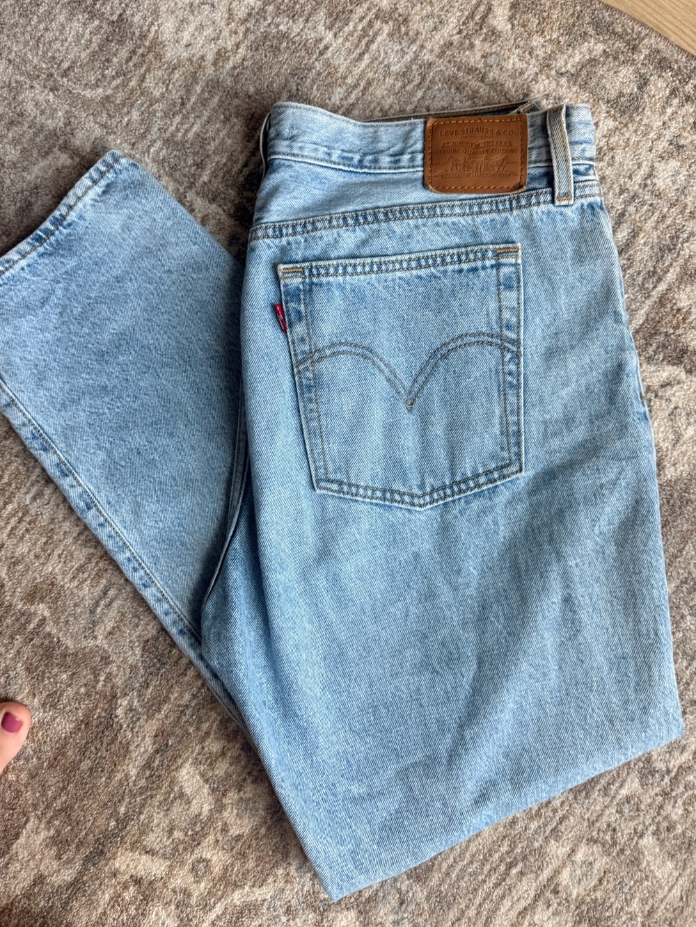 Levi's Light Wash Men's Relaxed Fit Jeans